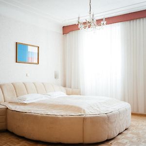 Camera standard con letto king size